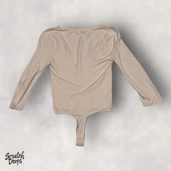 Vintage Y2K BEBE Beige Bodysuit Long Sleeve Made in USA Small 11.5x23 - Picture 3 of 3